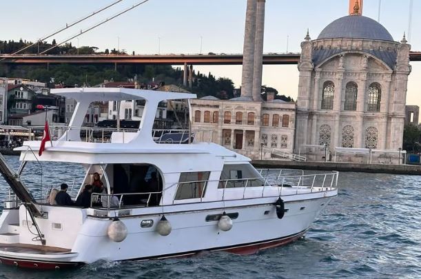 Private Yacht